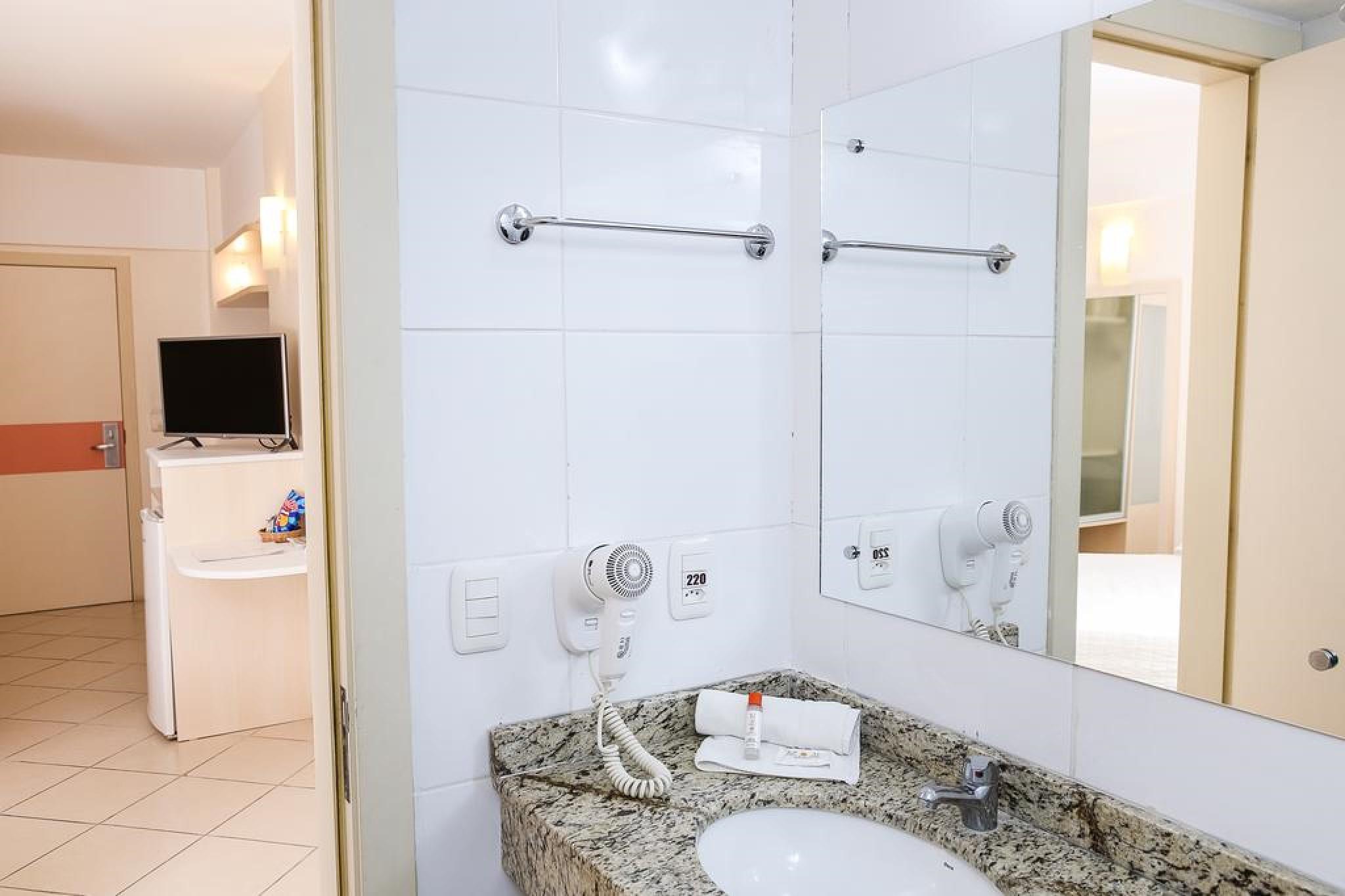 Hotel Metropolitan Canoas Canoas  Bagian luar foto